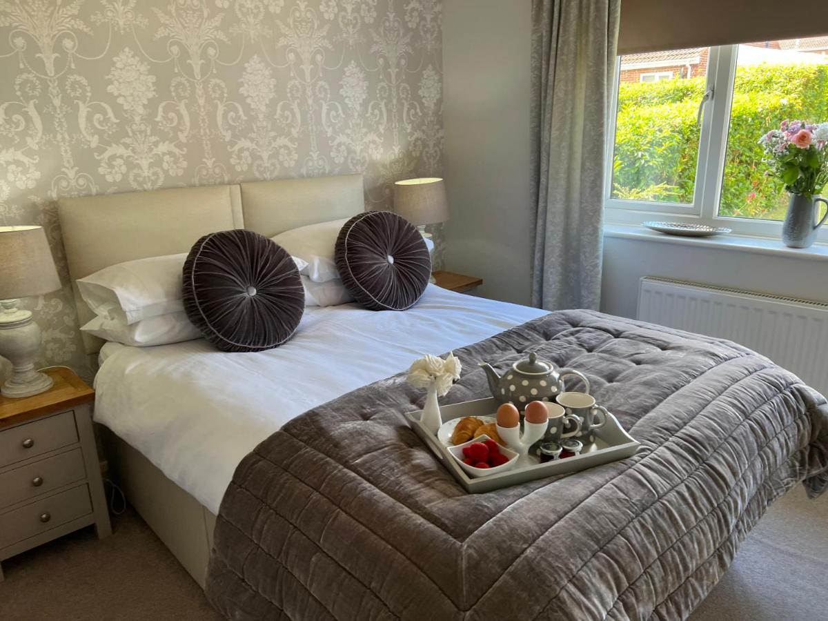 Araucaria House Villa Whitby Luaran gambar